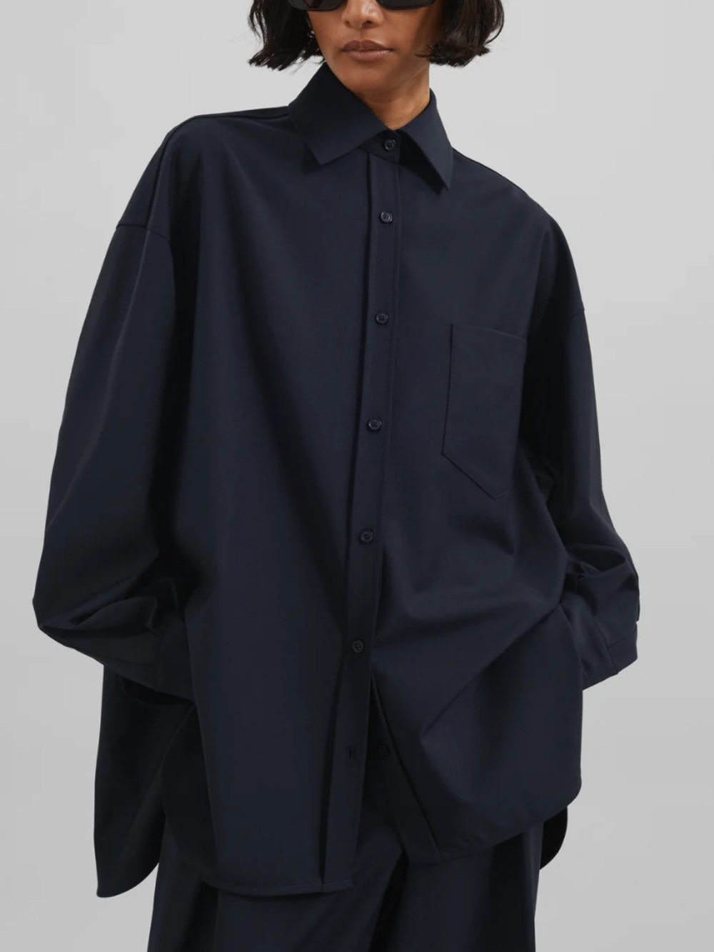 The Frankie Shop Georgia wool bland Oversized Dark Navy Button-Down Shirt xs/s